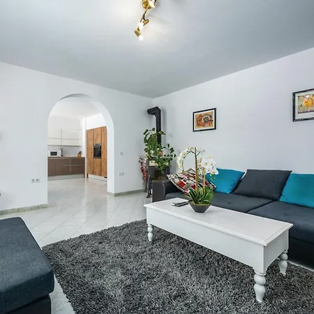 Holiday home Alice By Interhome