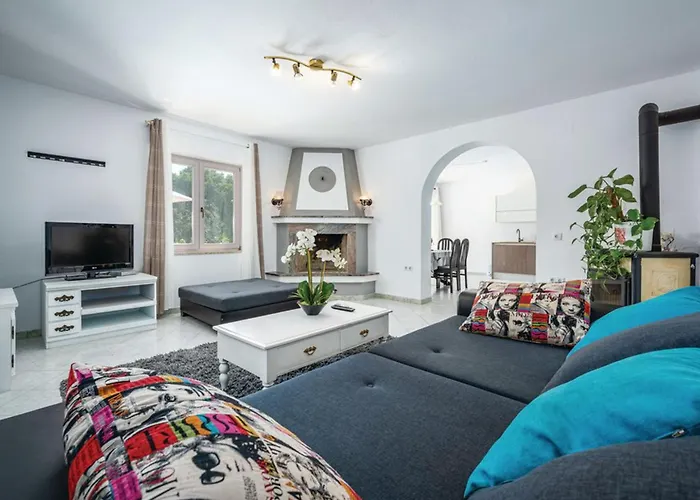 Alice By Interhome * Tar-Vabriga