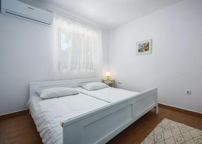 Сasa de vacaciones Alice By Interhome Tar-Vabriga