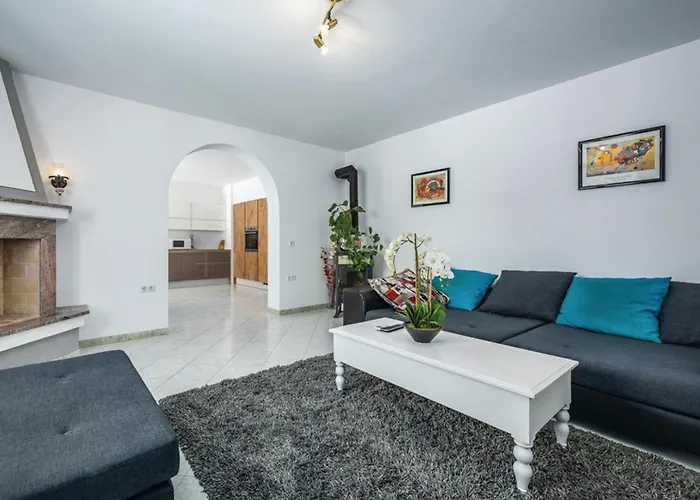 Сasa de vacaciones Alice By Interhome