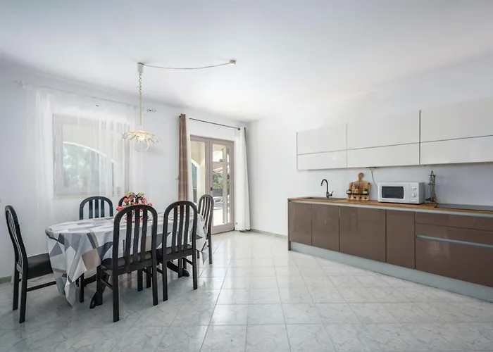 Holiday home Alice By Interhome